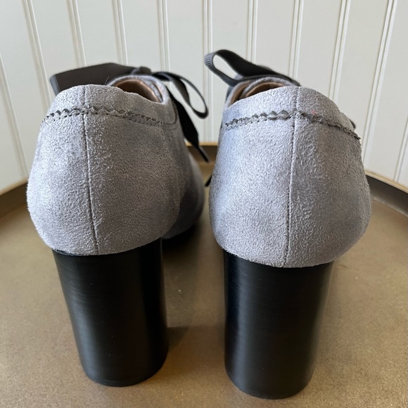 ADRIENNE VITTADINI GOSE LACE UP OXFORD HIGH HEELS | GRAY SUEDE | SIZE: 7.5 | EUC - Picture 7 of 10